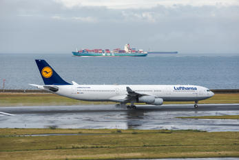 D-AIFD - Lufthansa Airbus A340-300