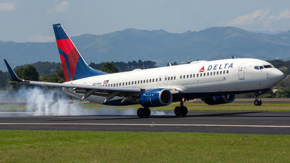 N397DA - Delta Air Lines Boeing 737-800