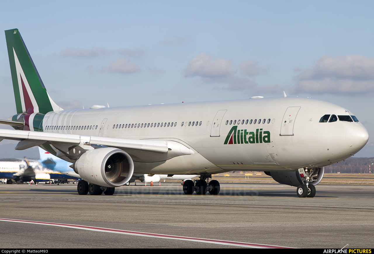 Alitalia EI-EJJ aircraft at Milan - Malpensa