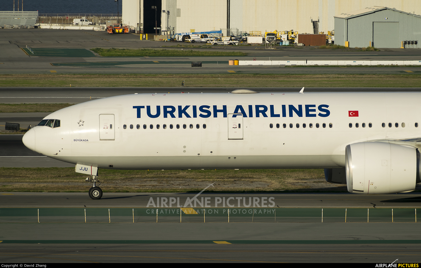 Turkish Airlines TC-JJU aircraft at San Francisco Intl