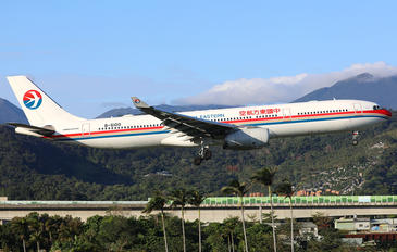 B-6100 - China Eastern Airlines Airbus A330-300