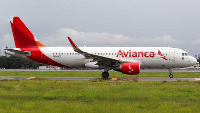 PR-OCV - Avianca Brasil Airbus A320