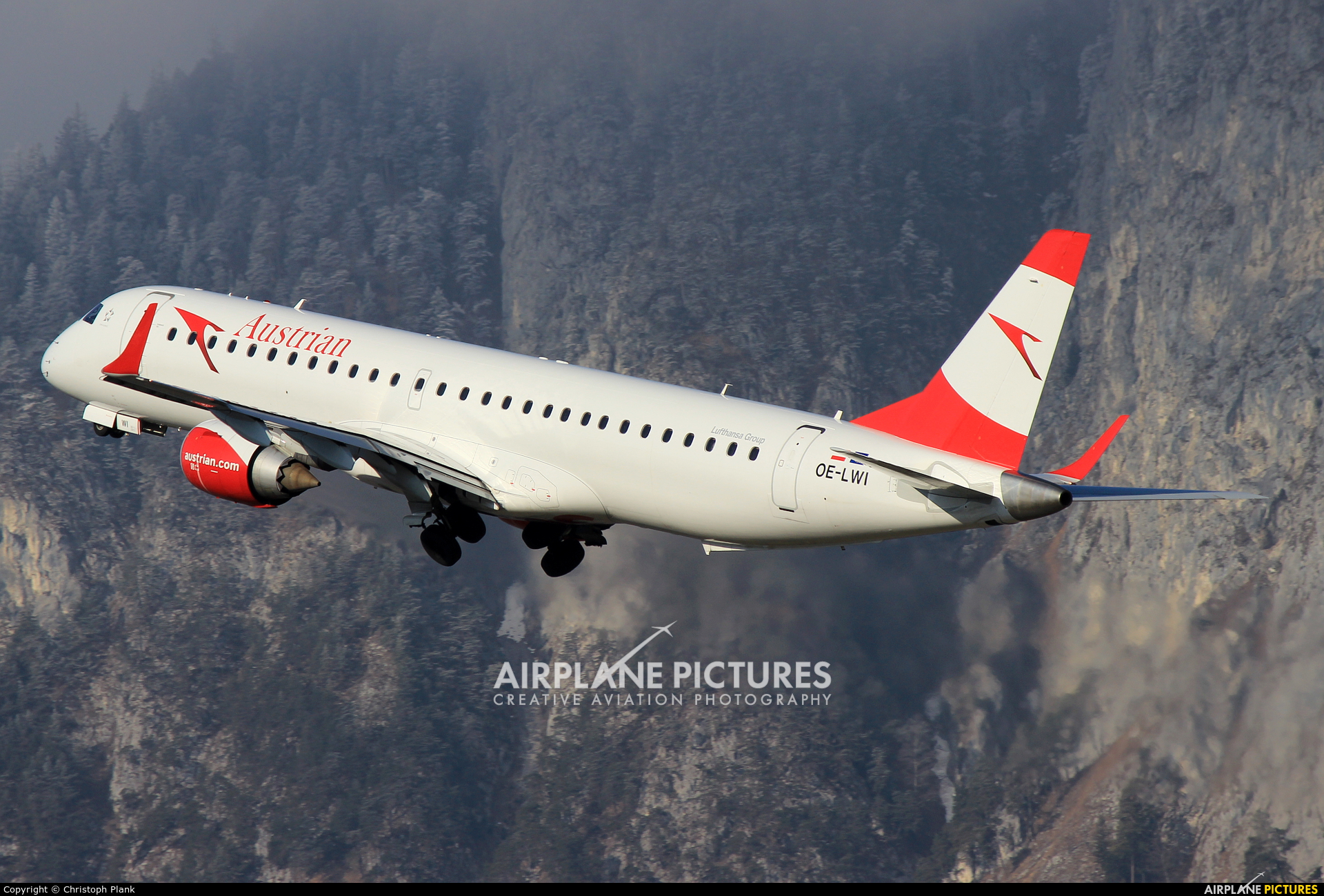 Austrian Airlines/Arrows/Tyrolean OE-LWI aircraft at Innsbruck