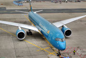 Vietnam Airlines VN-A890 image