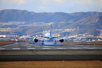 JA821A - ANA - All Nippon Airways Boeing 787-8 Dreamliner