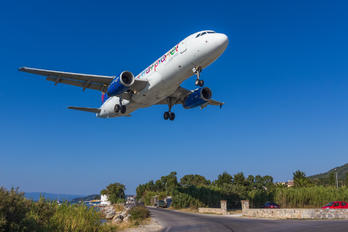 SP-HAH - Small Planet Airlines Airbus A320