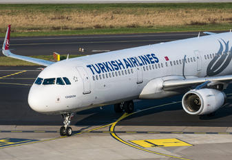 TC-JSN - Turkish Airlines Airbus A321