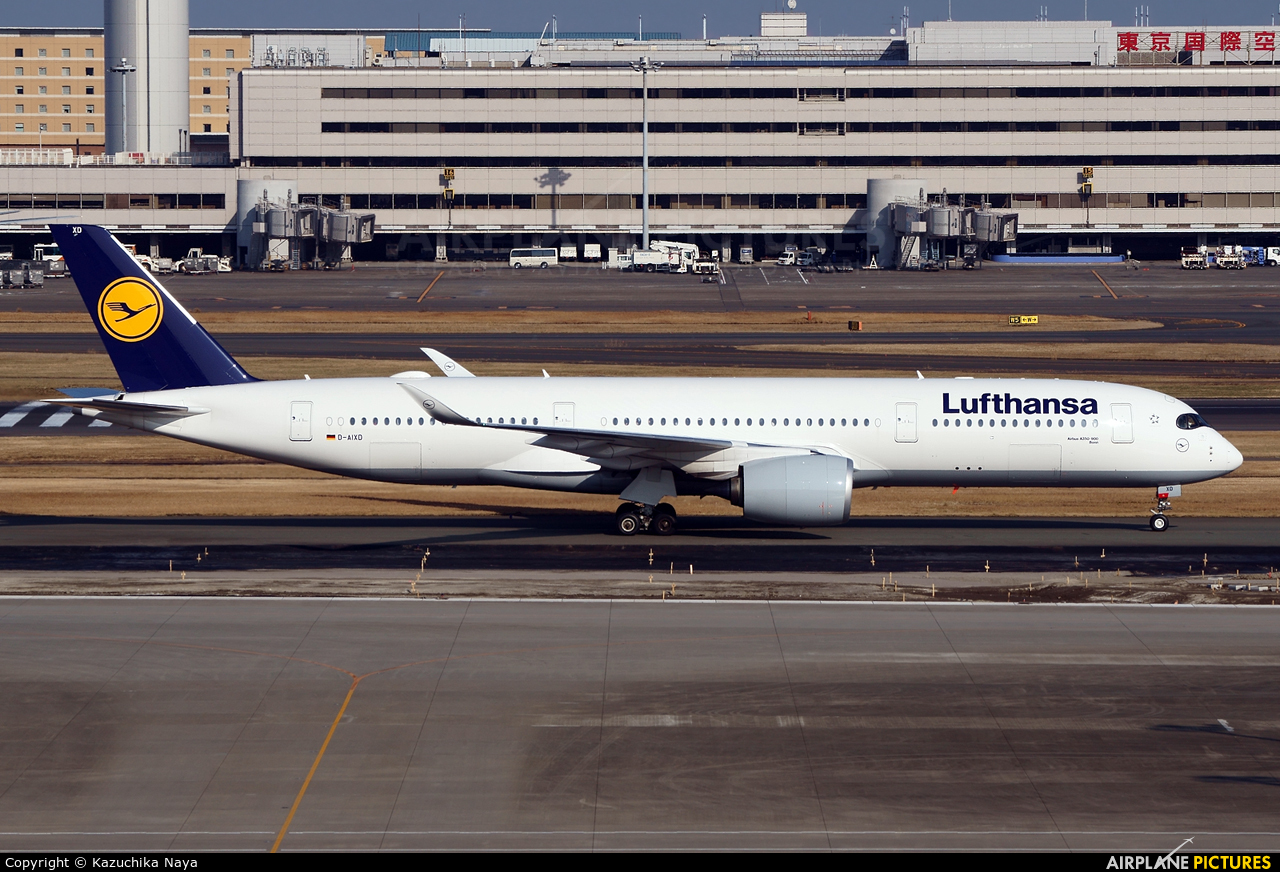 Lufthansa D-AIXD aircraft at Tokyo - Haneda Intl