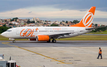 PR-VBX - GOL Transportes Aéreos  Boeing 737-700