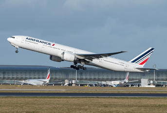 F-GZNQ - Air France Boeing 777-300ER