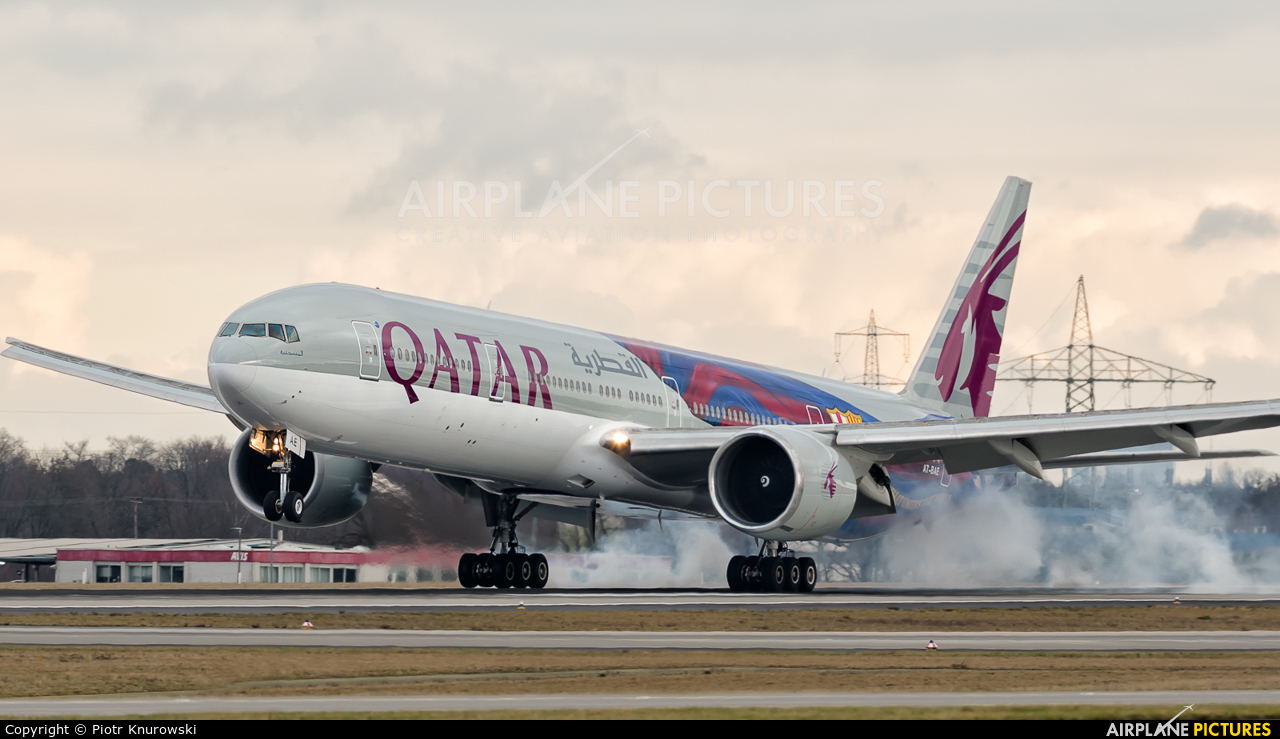 Qatar Airways A7-BAE aircraft at Frankfurt