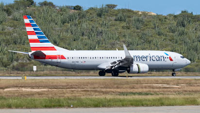 N867NN - American Airlines Boeing 737-800