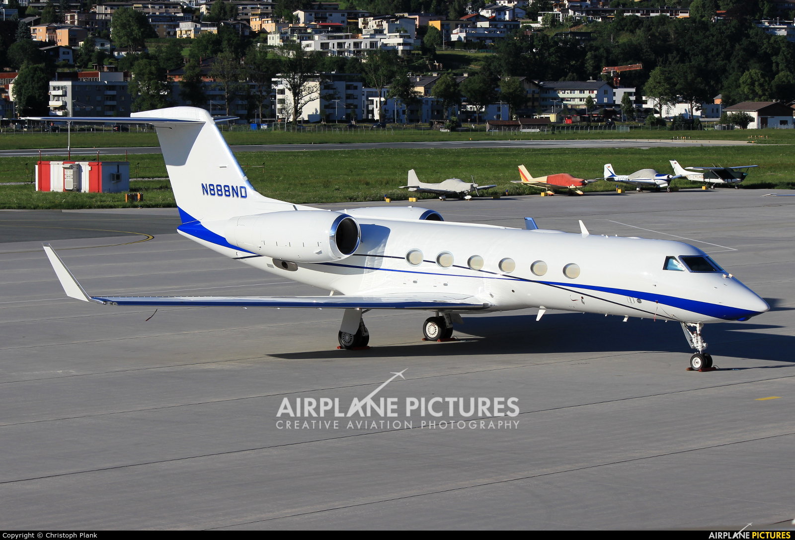 NPM Equipment Leasing LLC N888ND aircraft at Innsbruck
