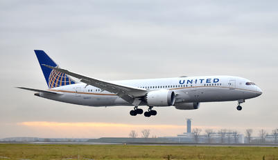 N26906 - United Airlines Boeing 787-8 Dreamliner