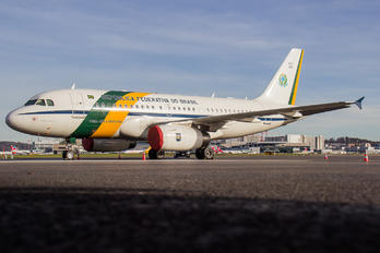FAB2101 - Brazil - Government Airbus A319 CJ