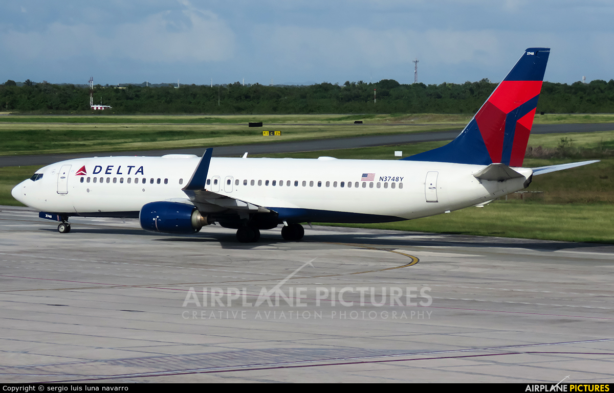 Delta Air Lines N3748Y aircraft at Santo Domingo - Aeropuerto de las Americas