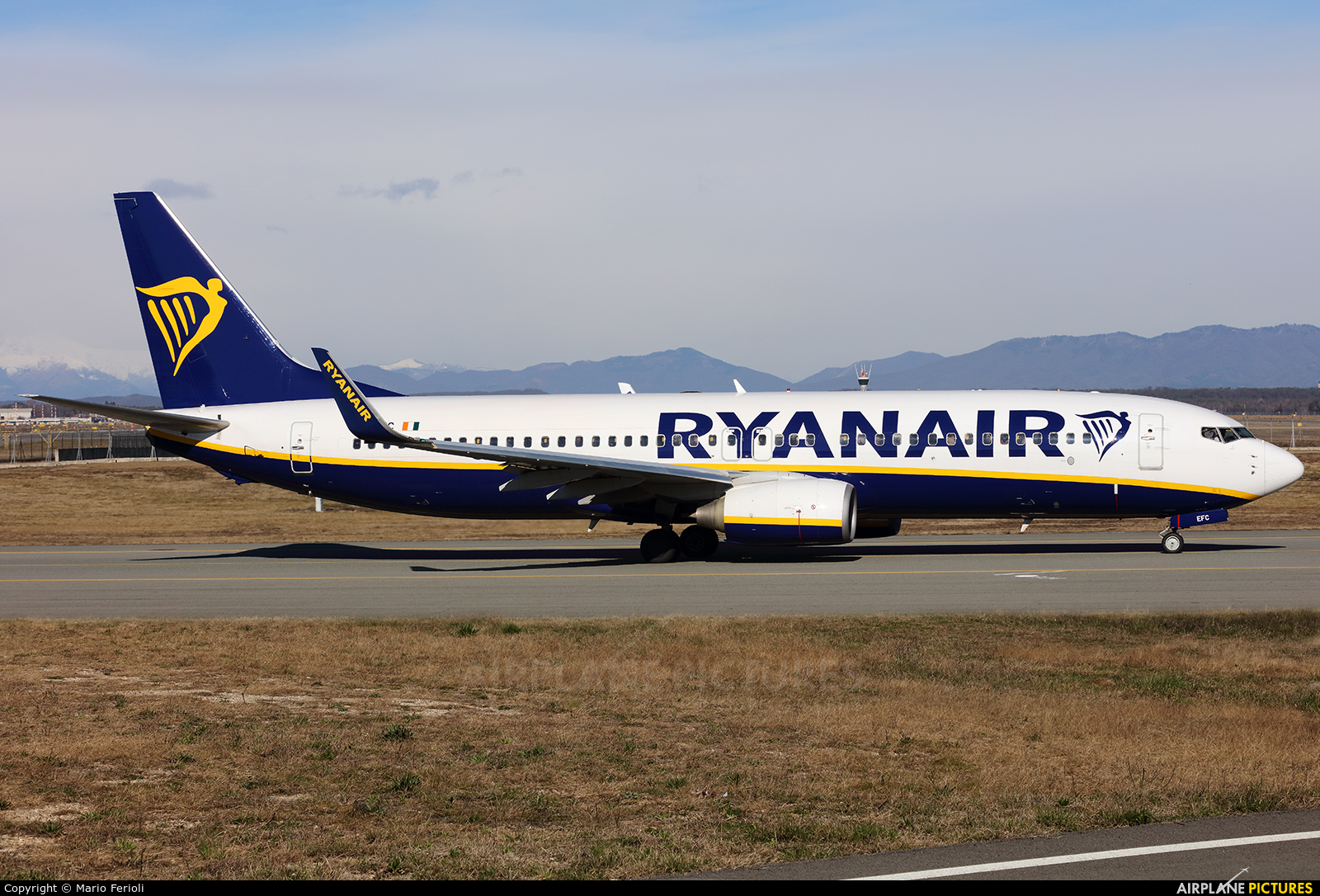 Ryanair EI-EFC aircraft at Milan - Malpensa