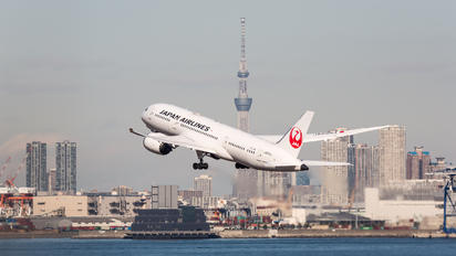 JA839J - JAL - Japan Airlines Boeing 787-8 Dreamliner