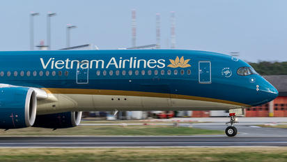VN-A889 - Vietnam Airlines Airbus A350-900