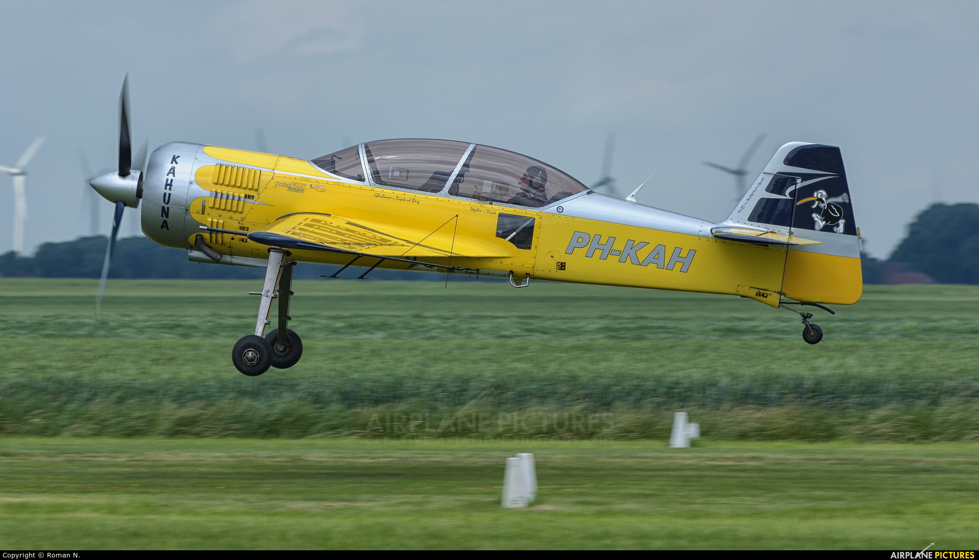 Private PH-KAH aircraft at Oostwold