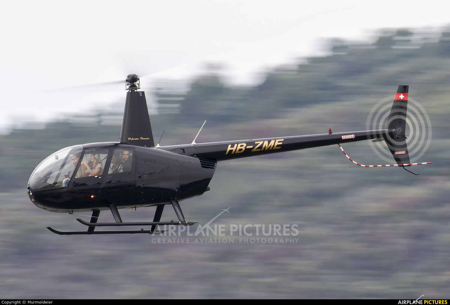 Private HB-ZME aircraft at Cannes - Mandelieu