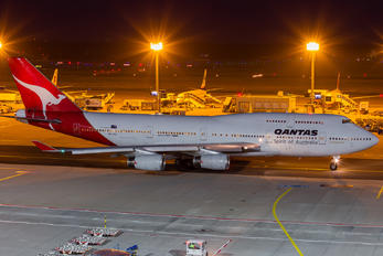 VH-OJC - QANTAS Boeing 747-400