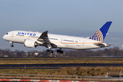 N26909 - United Airlines Boeing 787-8 Dreamliner aircraft