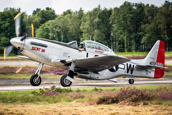 PH-VDF - Private North American P-51D Mustang