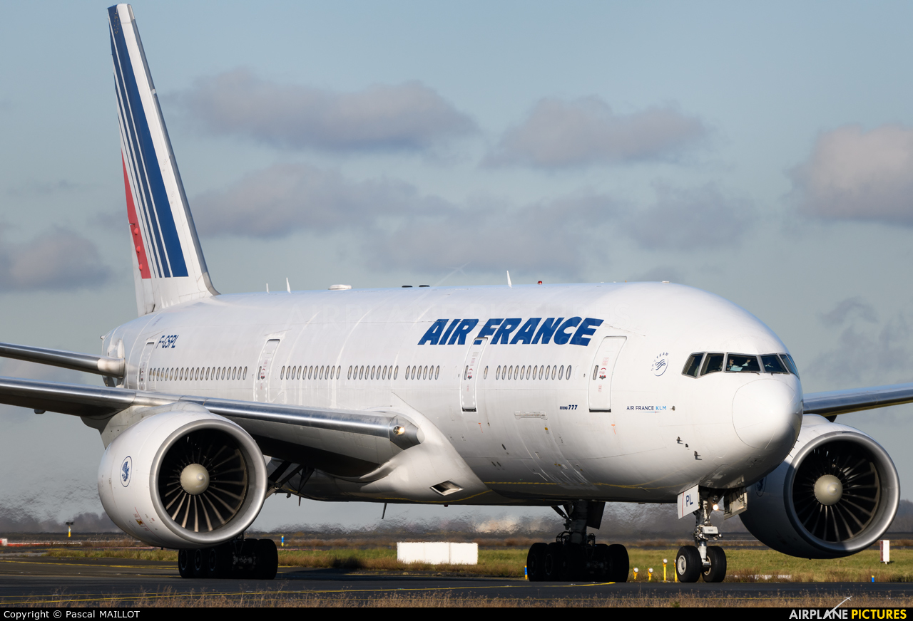 Air France F-GSPL aircraft at Paris - Charles de Gaulle