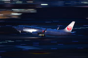 JA323J - JAL - Japan Airlines Boeing 737-800 aircraft