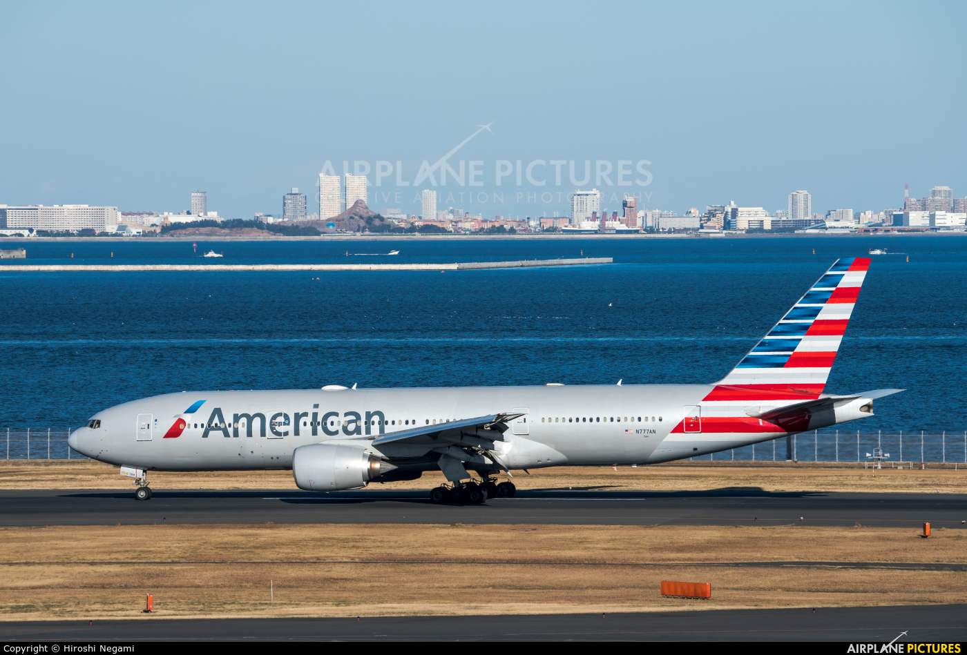 American Airlines N777AN aircraft at Tokyo - Haneda Intl