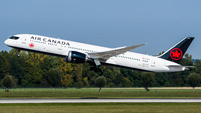 C-FRSR - Air Canada Boeing 787-9 Dreamliner