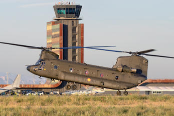 HT.17-14 - Spain - Army Boeing MH-47D Chinook