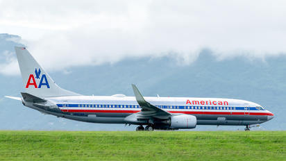 N921NN - American Airlines Boeing 737-800