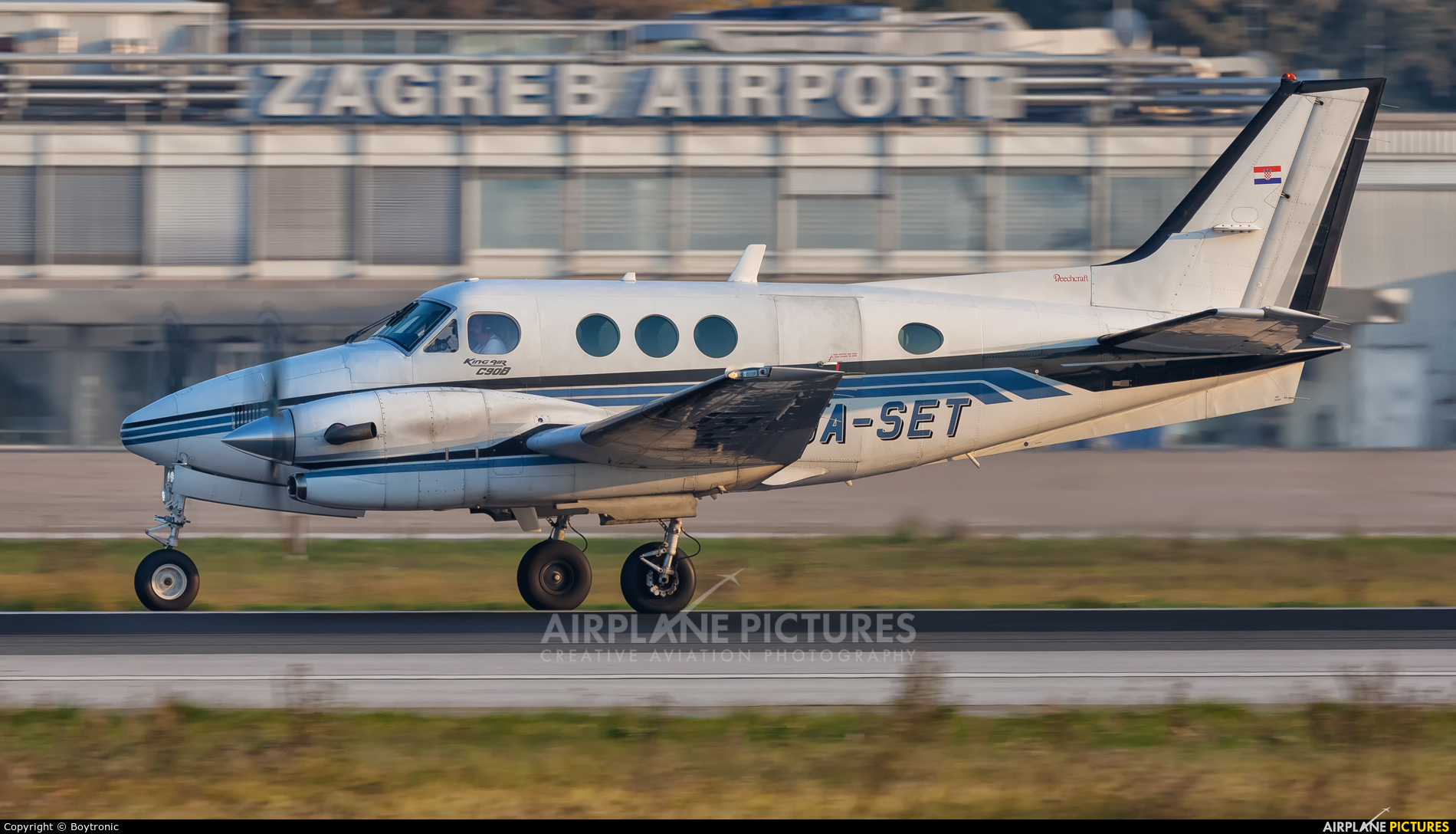 Private 9A-SET aircraft at Zagreb