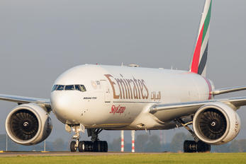 A6-EFO - Emirates Sky Cargo Boeing 777F