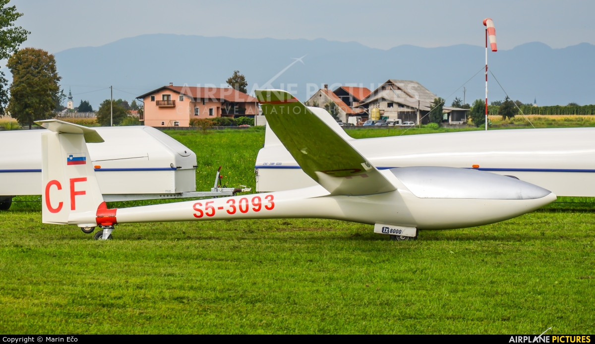 Aeroklub Celje S5-3093 aircraft at Levec
