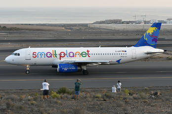 D-ASPF - Small Planet Airlines Airbus A320