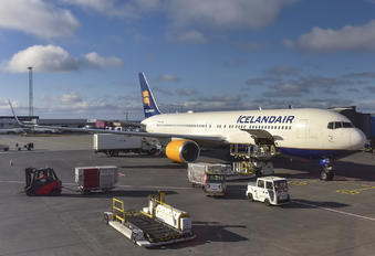 TF-ISW - Icelandair Boeing 767-300ER