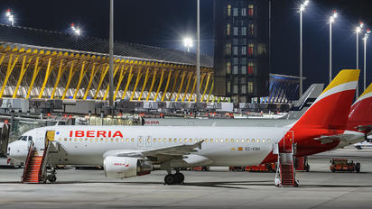 EC-KOH - Iberia Airbus A320