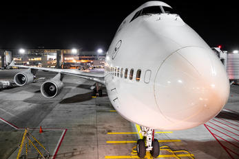 D-ABTK - Lufthansa Boeing 747-400