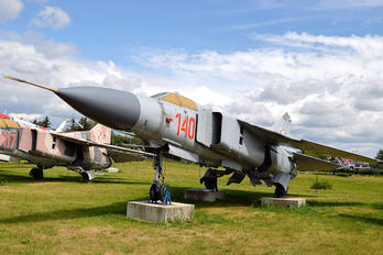 140 - Poland - Air Force Mikoyan-Gurevich MiG-23MF