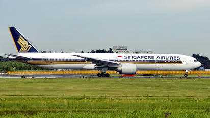 9V-SWA - Singapore Airlines Boeing 777-300ER