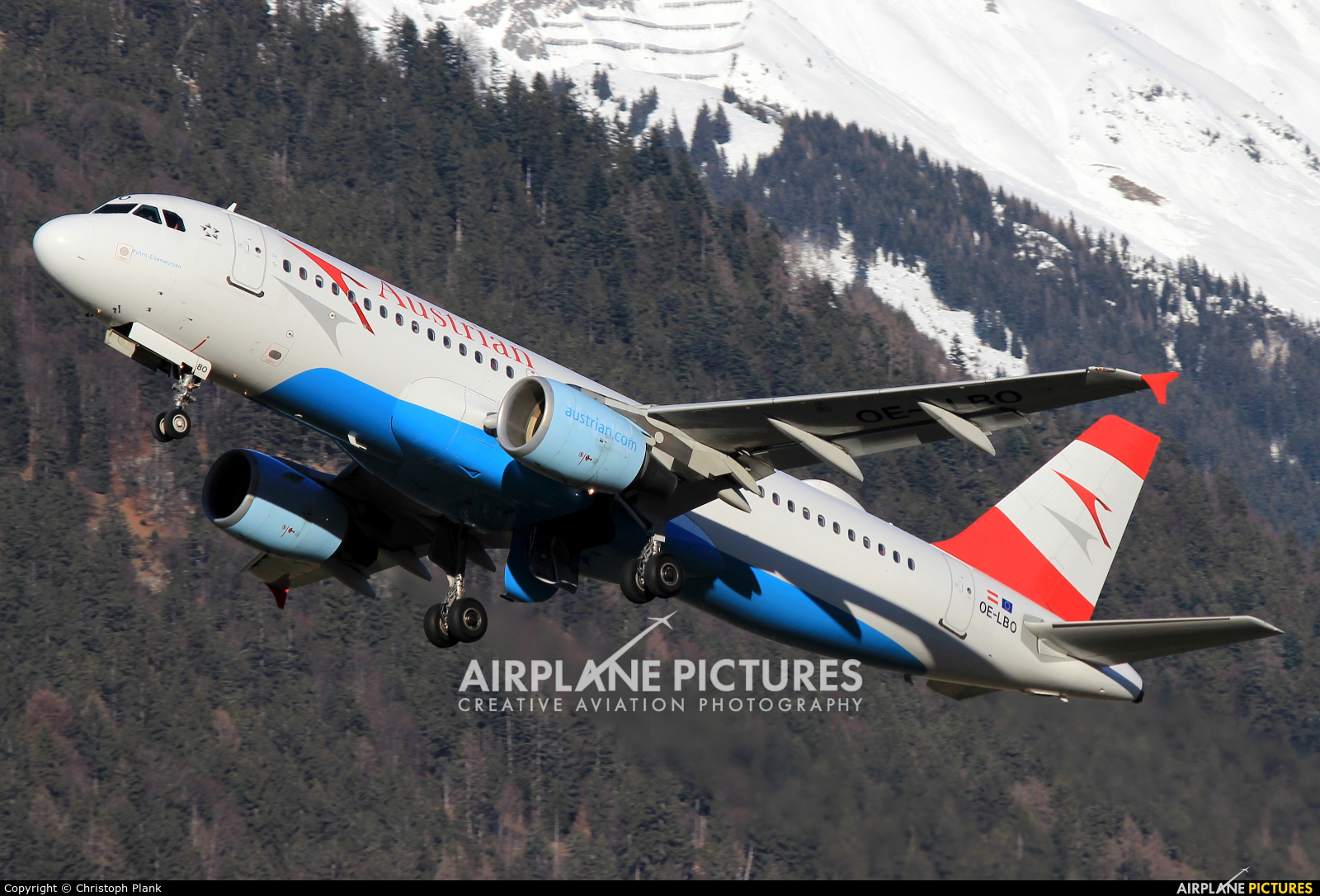 Austrian Airlines/Arrows/Tyrolean OE-LBO aircraft at Innsbruck