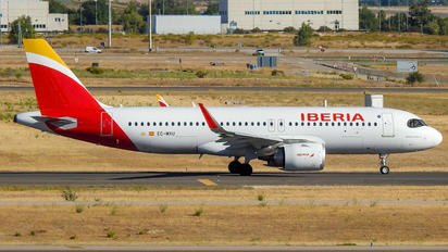 EC-MXU - Iberia Airbus A320 NEO