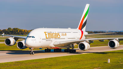 A6-EUB - Emirates Airlines Airbus A380