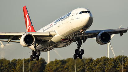 TC-JOD - Turkish Airlines Airbus A330-300