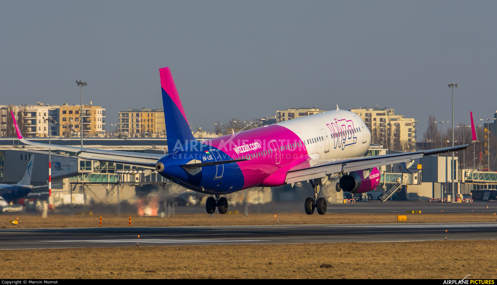 Wizz Air HA-LXE aircraft at Warsaw - Frederic Chopin