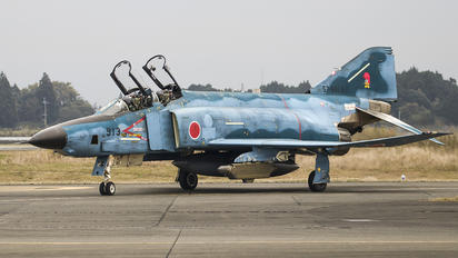 57-6913 - Japan - Air Self Defence Force Mitsubishi RF-4E Kai