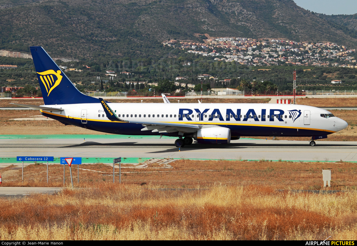 Ryanair EI-FTE aircraft at Málaga